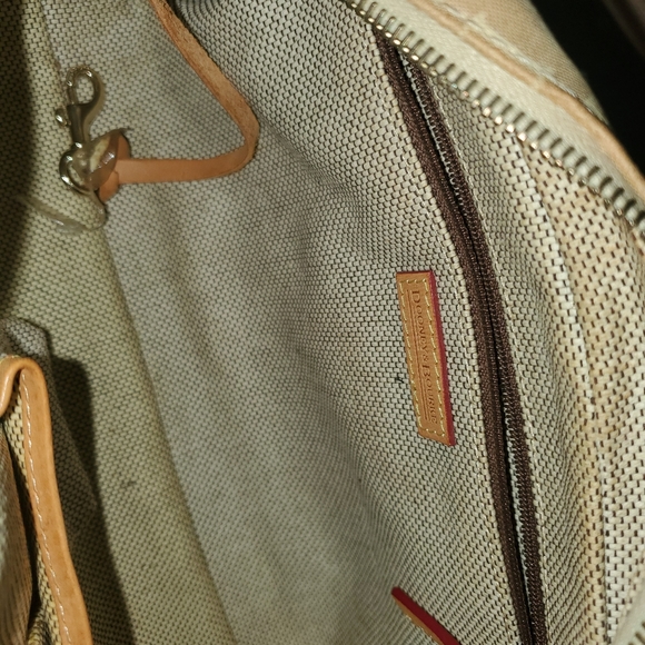 Dooney & Bourke - Picture 3 of 5